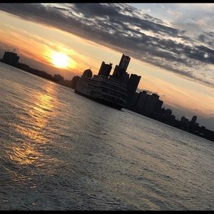 Meet your Posher, Justin